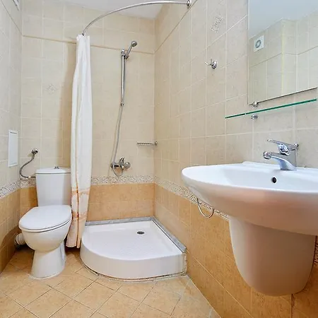 Къща за гости Aquamarina 3*